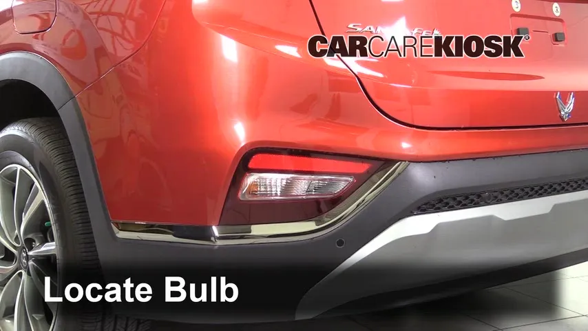 2020 Hyundai Santa Fe Limited 2.4L 4 Cyl. Éclairage Feu clignotant arrière (remplacer l'ampoule)